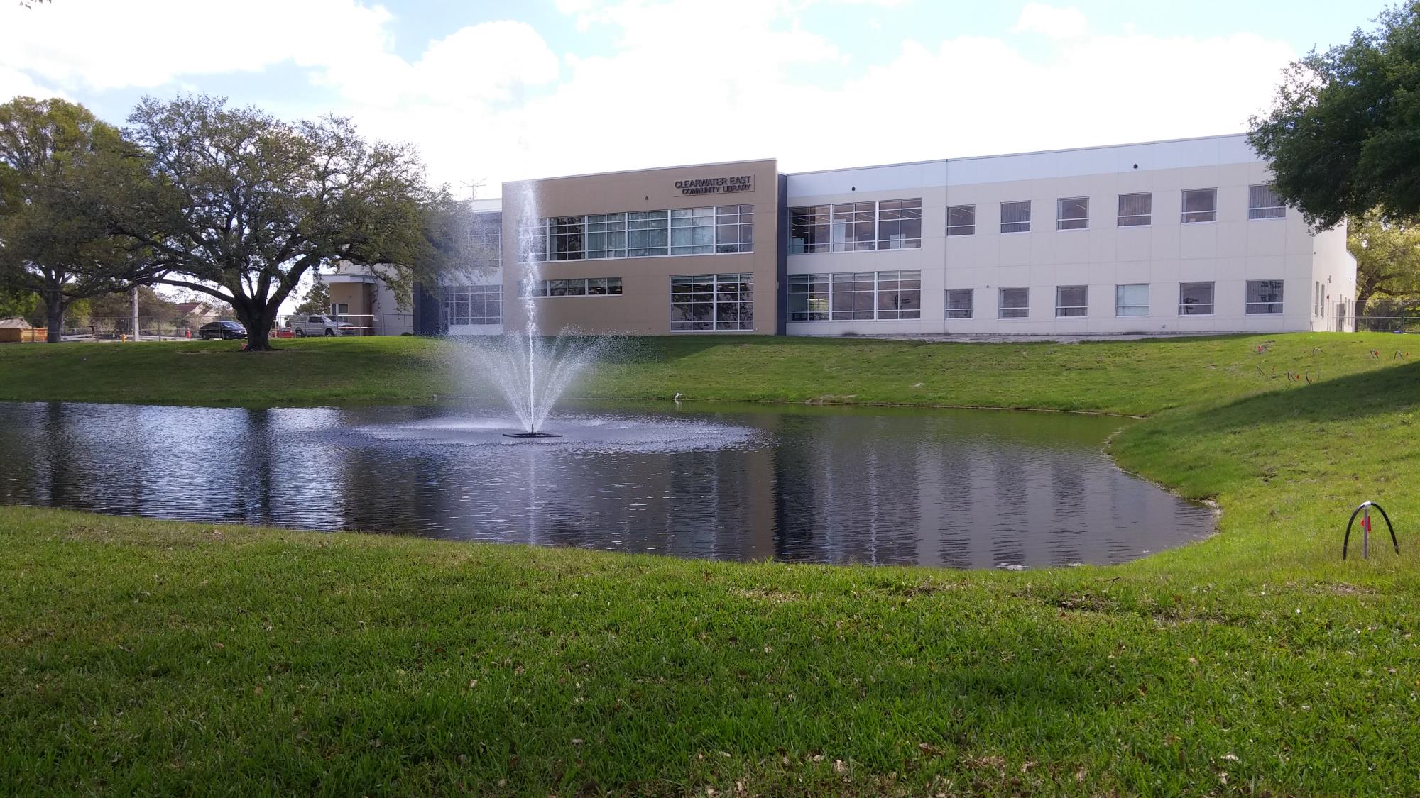 Exterior shot of Clearwater East Community Library with a view of the fountain