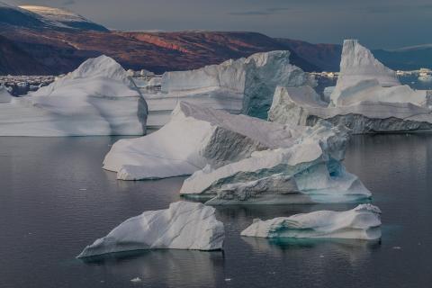 Photo of sea, snow, cold, ice, weather, arctic,....from https://pxhere.com/en/photo/1067383